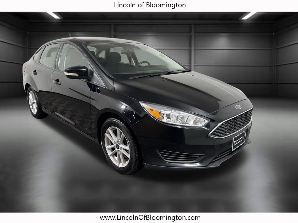 Used 2018 Ford Focus SE w/ Cold Weather Package image 8