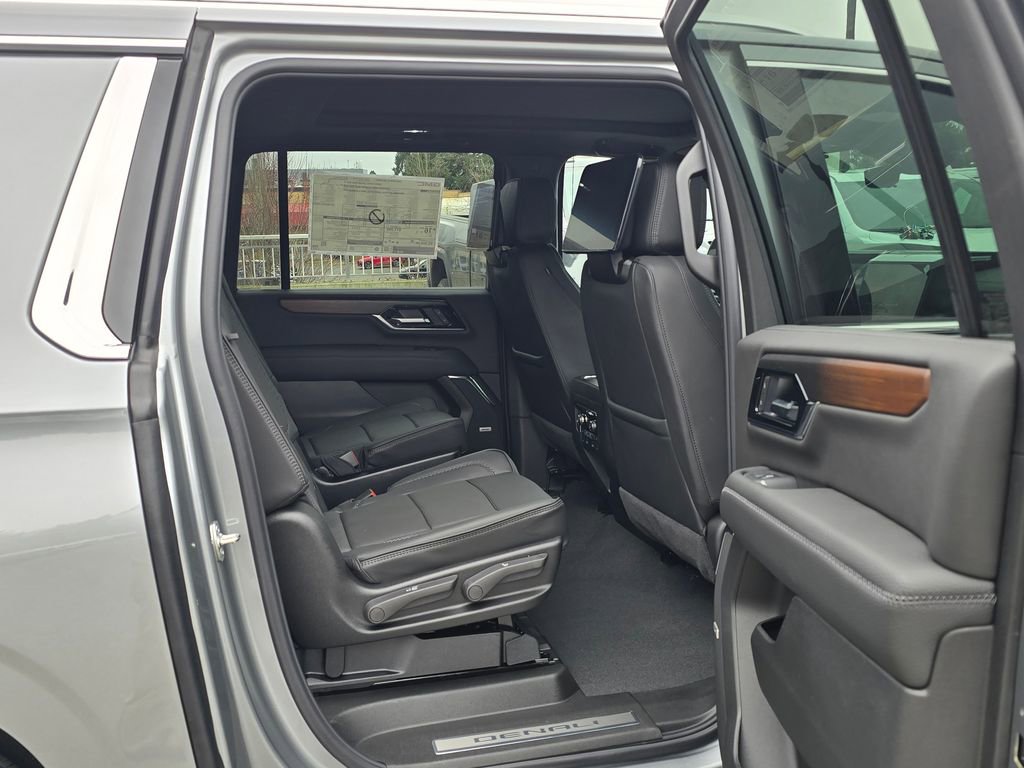New 2026 GMC Yukon XL Denali w/ Denali Reserve Package image 48
