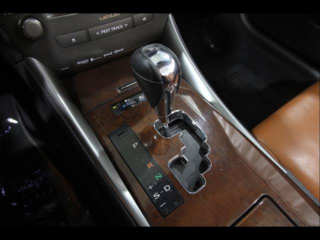 Used 2013 Lexus IS 250C w/ Luxury Pkg RWD image 11