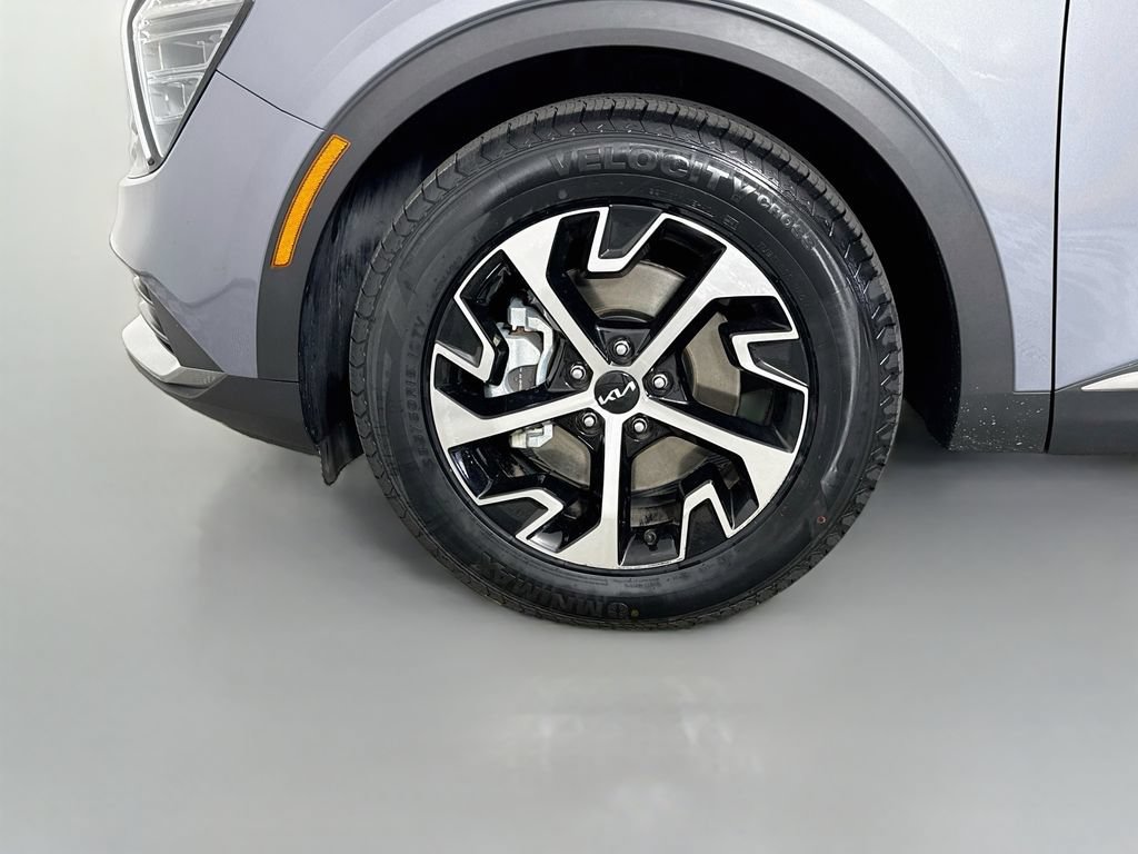 Used 2024 Kia Sportage EX FWD image 32