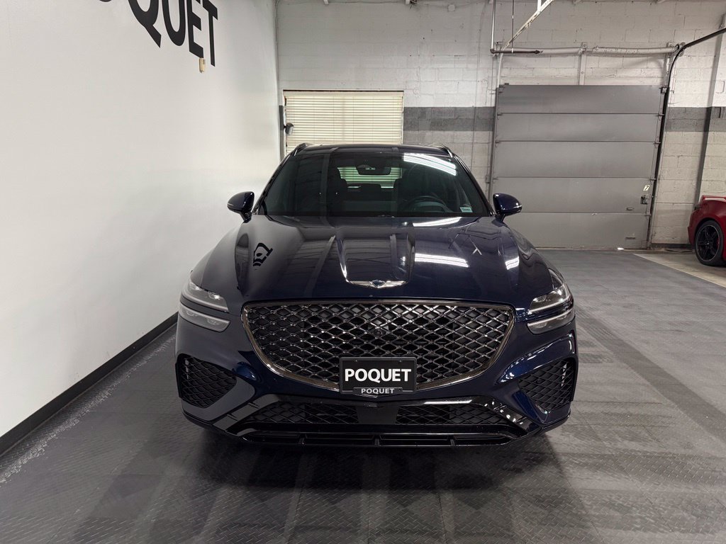 Used 2022 Genesis GV70 3.5T Sport w/ Sport Prestige Package AWD/4WD image 3