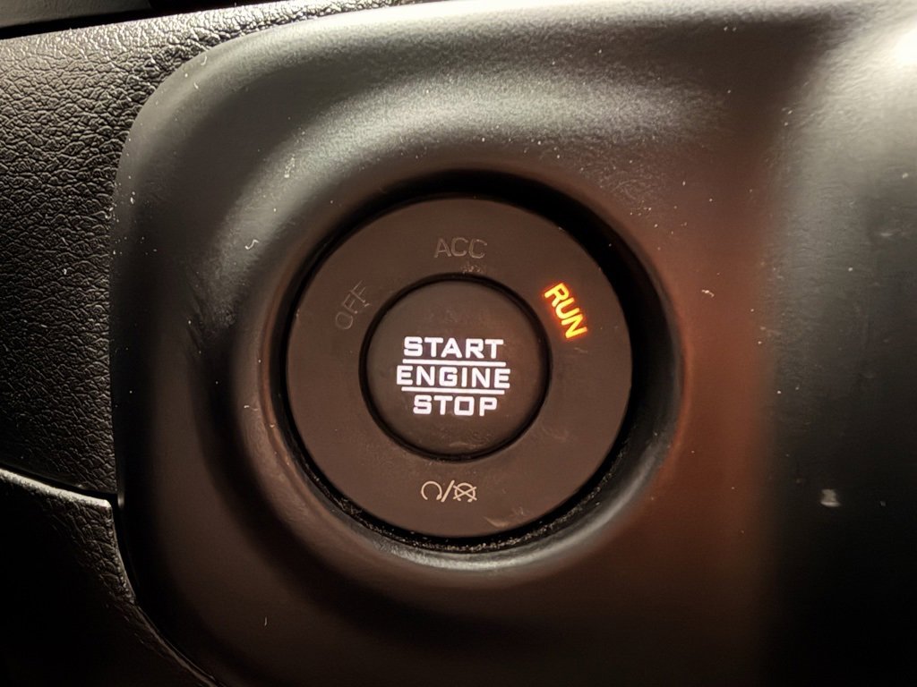 Used 2023 Jeep Wrangler Unlimited Sahara image 36