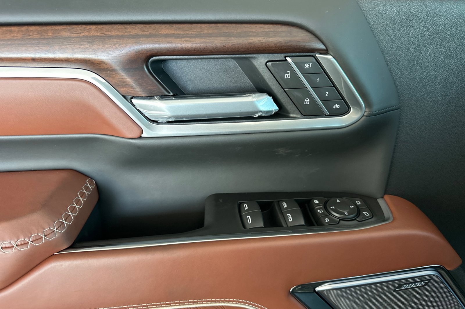 New 2026 GMC Sierra 2500 Denali Ultimate w/ Max Trailering Package image 12