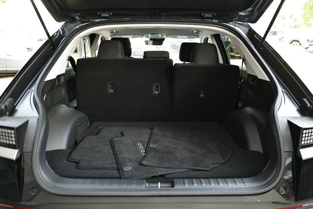 Used 2023 Hyundai Ioniq 5 SE w/ Cargo Package image 28