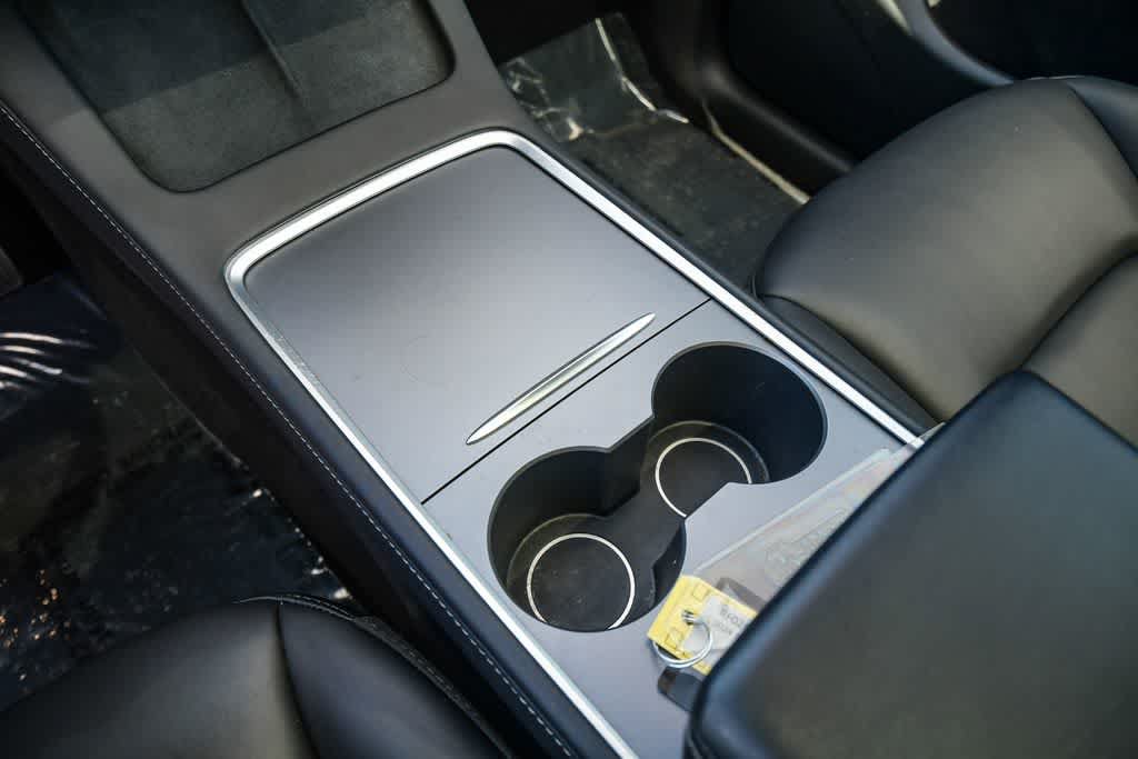 Used 2024 Tesla Model Y 2WD image 20