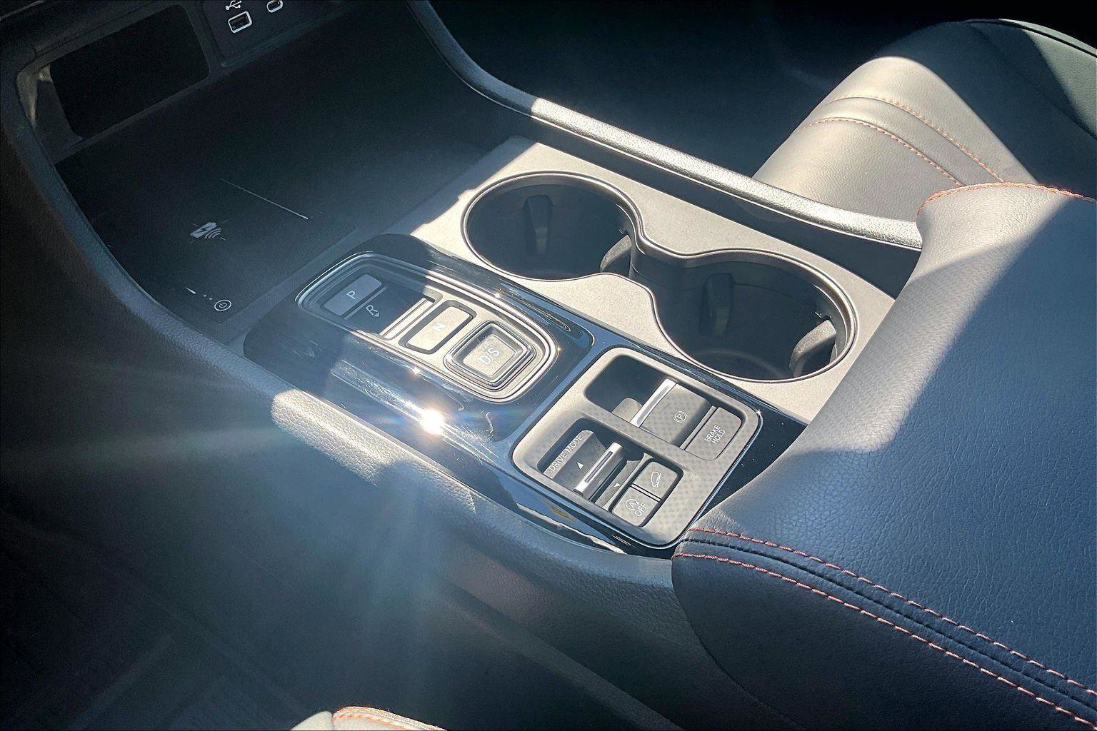 Used 2025 Honda Pilot TrailSport image 16