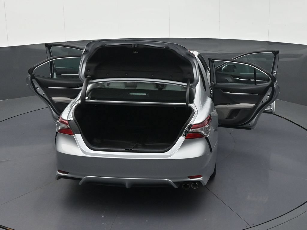 Used 2021 Toyota Camry SE w/ Cold Weather Package AWD/4WD image 43