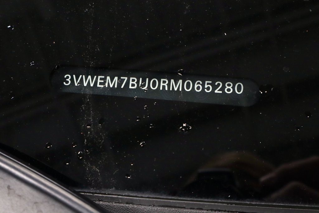 Used 2024 Volkswagen Jetta SE image 35