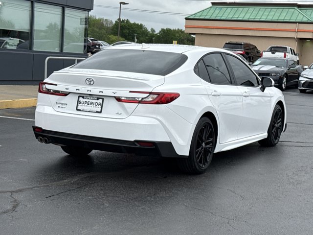 Used 2026 Toyota Camry SE w/ Convenience Package FWD image 3