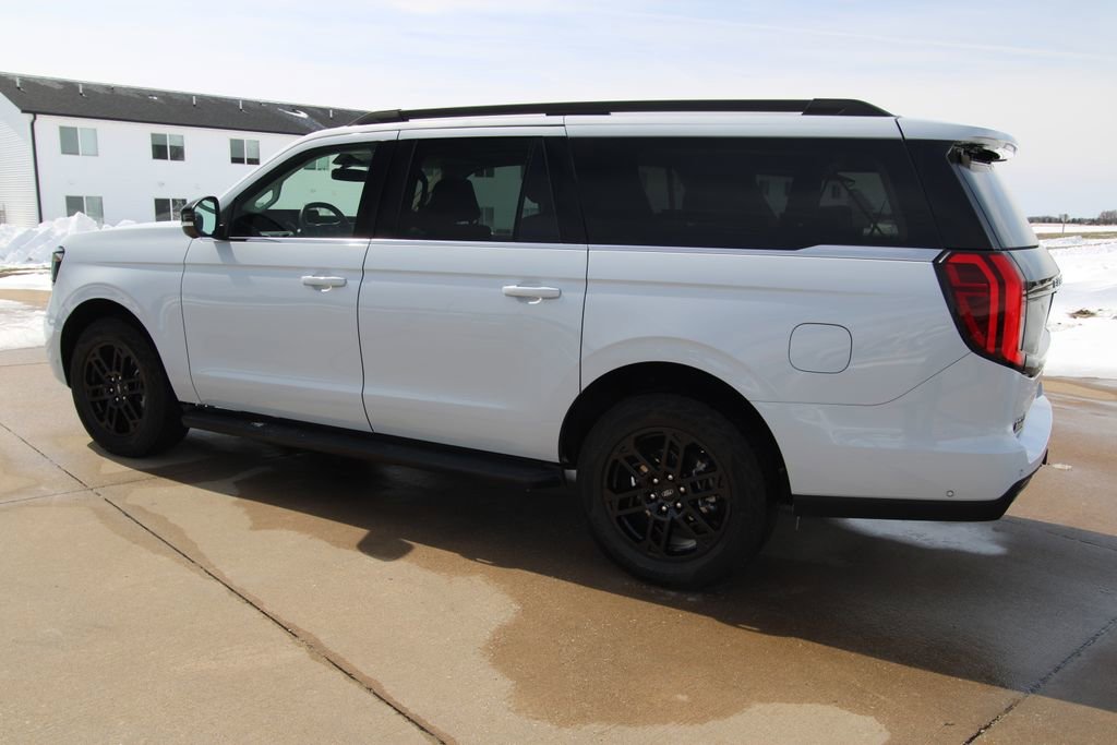 Used 2025 Ford Expedition Max Active image 18