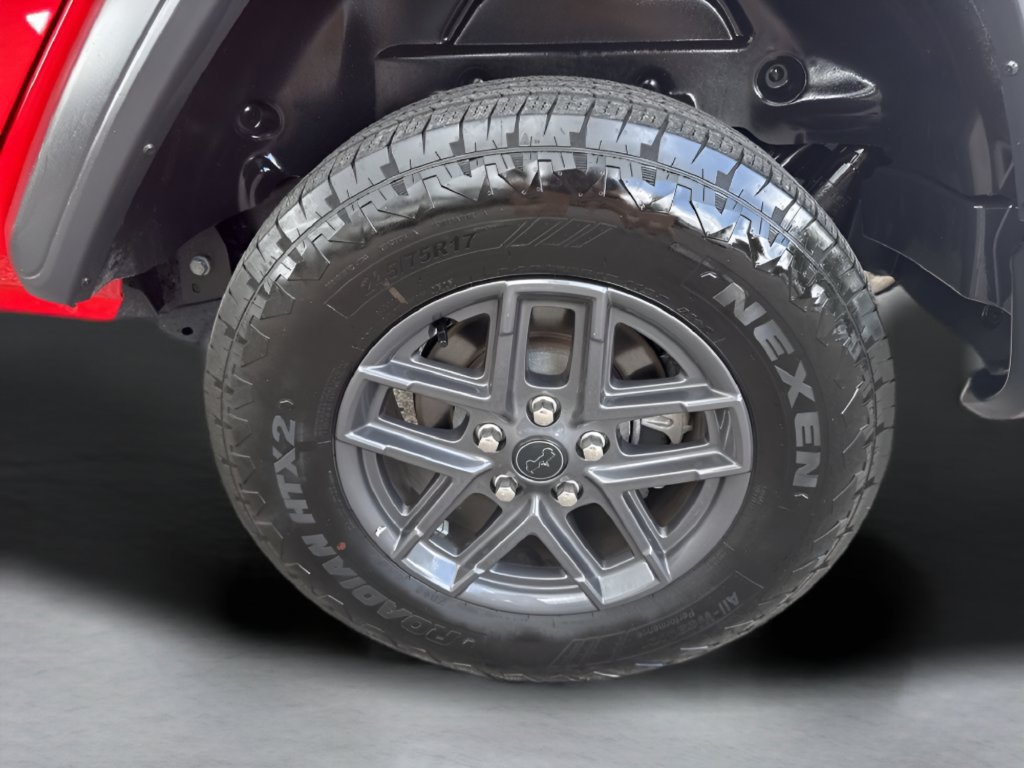 Used 2025 Jeep Wrangler Unlimited Sport AWD/4WD image 32