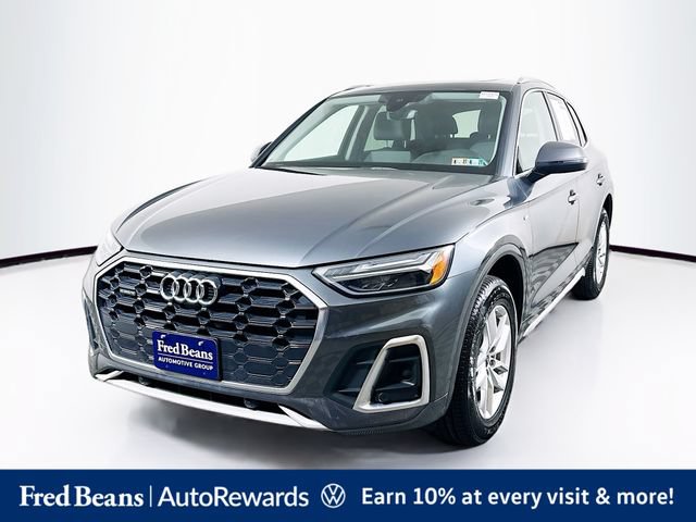 Used 2023 Audi Q5 2.0T Premium w/ Convenience Package AWD/4WD image 3