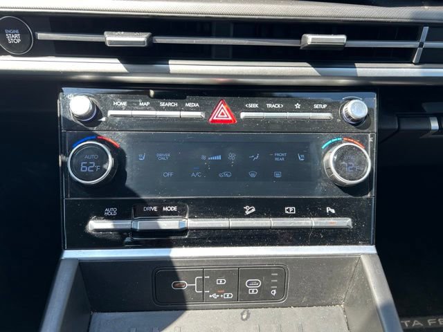 Used 2025 Hyundai Santa Fe SEL image 25