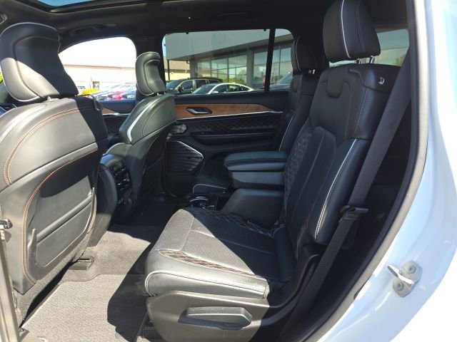 Used 2022 Jeep Grand Cherokee L Summit image 40