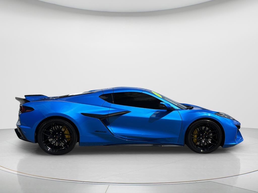 Used 2025 Chevrolet Corvette Z06 image 25