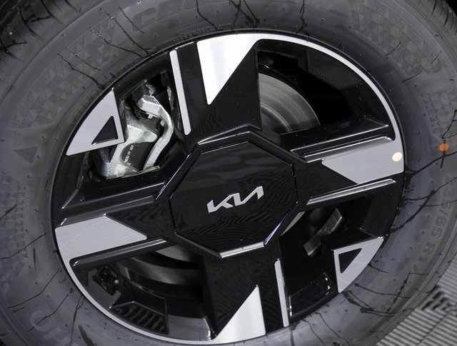 New 2026 Kia Sportage LX image 7