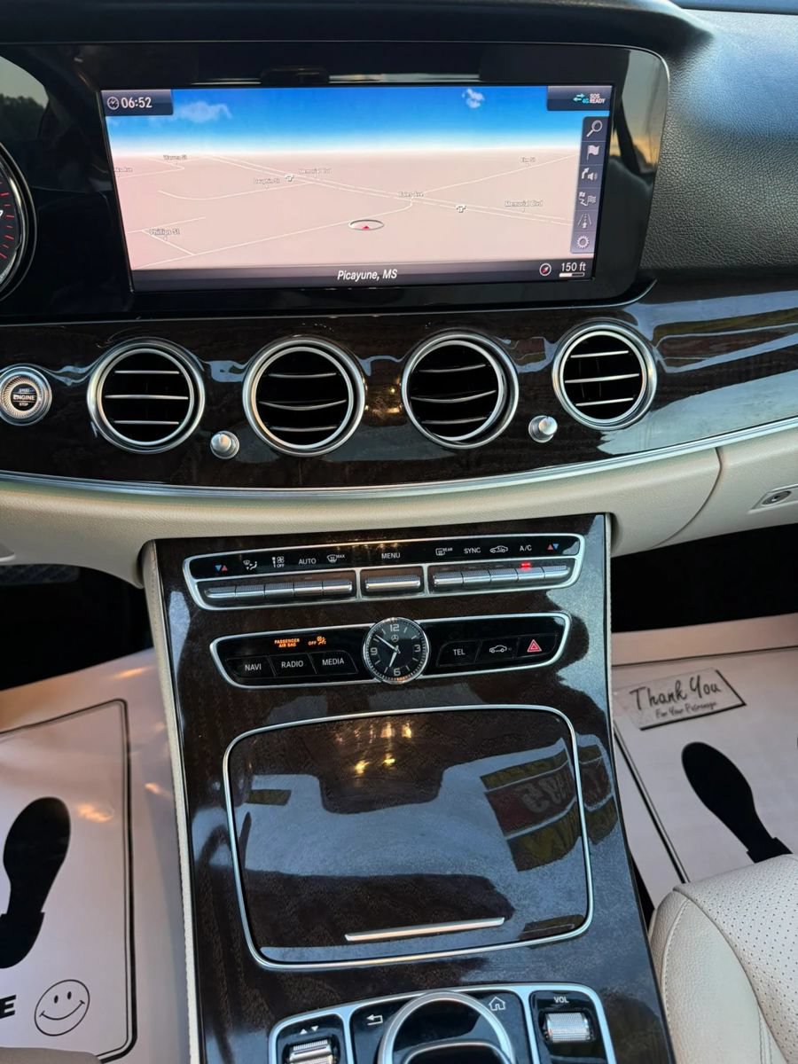 Used 2019 Mercedes-Benz E 300 image 10