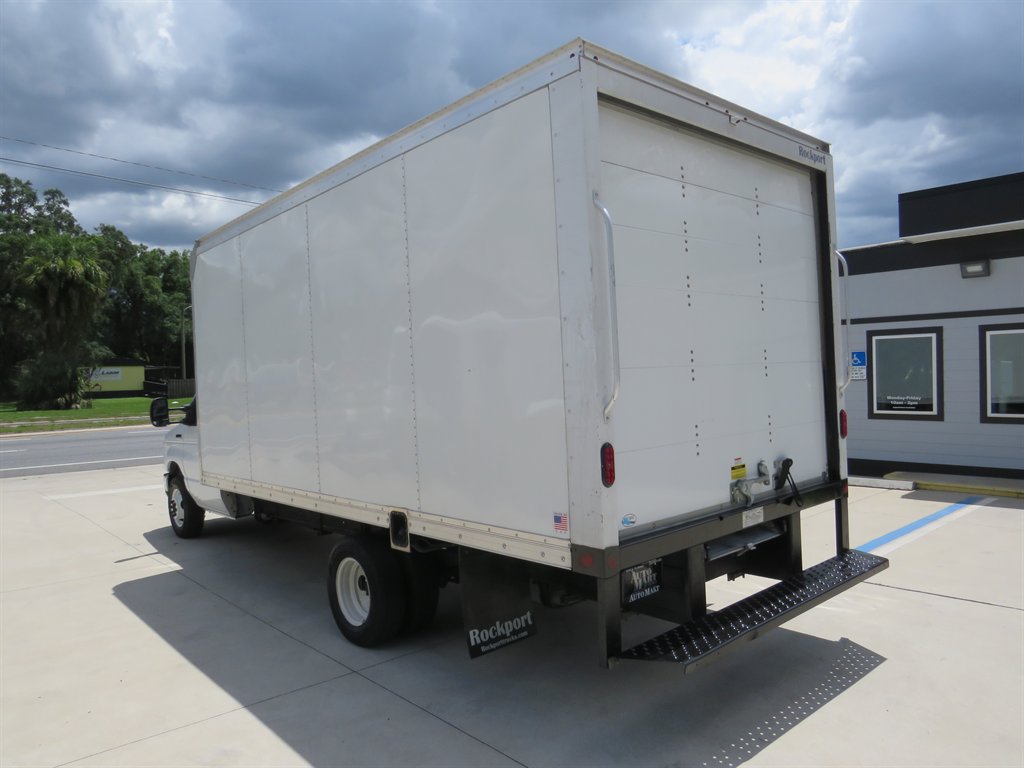 Used 2025 Ford E-450 and Econoline 450 Super Duty w/ Power Equipment Group RWD image 12