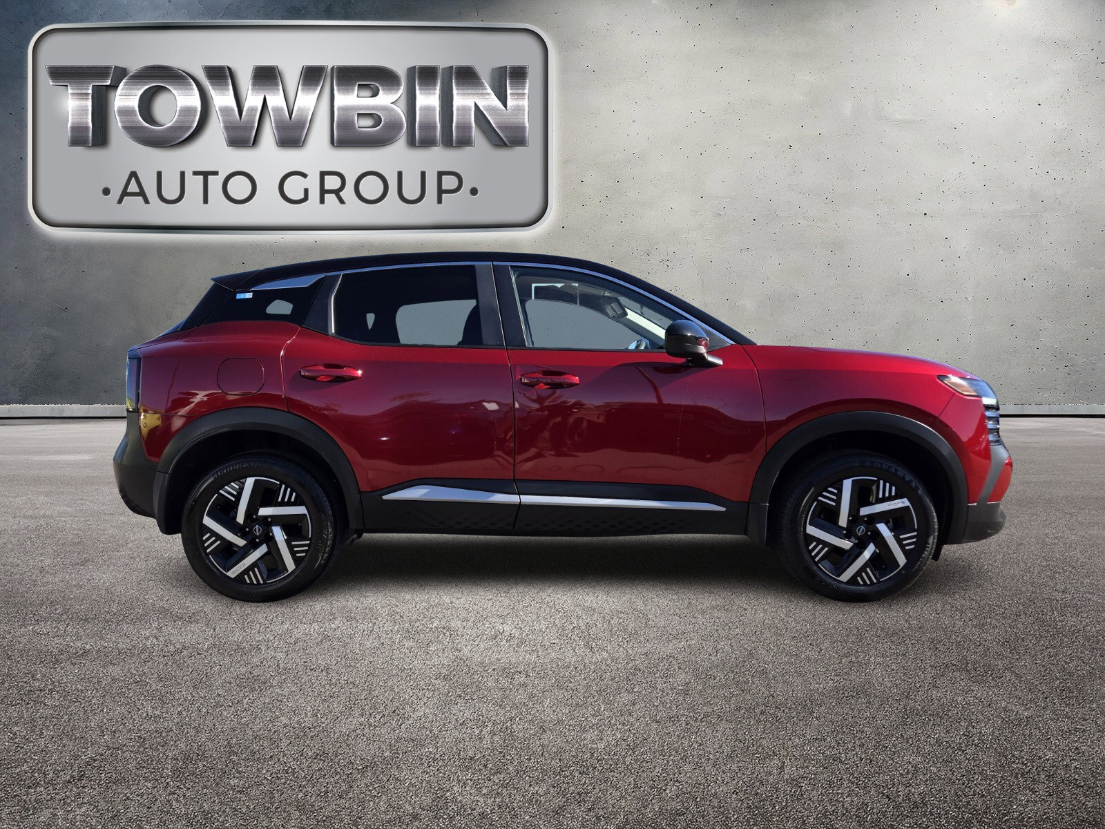 Used 2025 Nissan Kicks SV FWD image 3