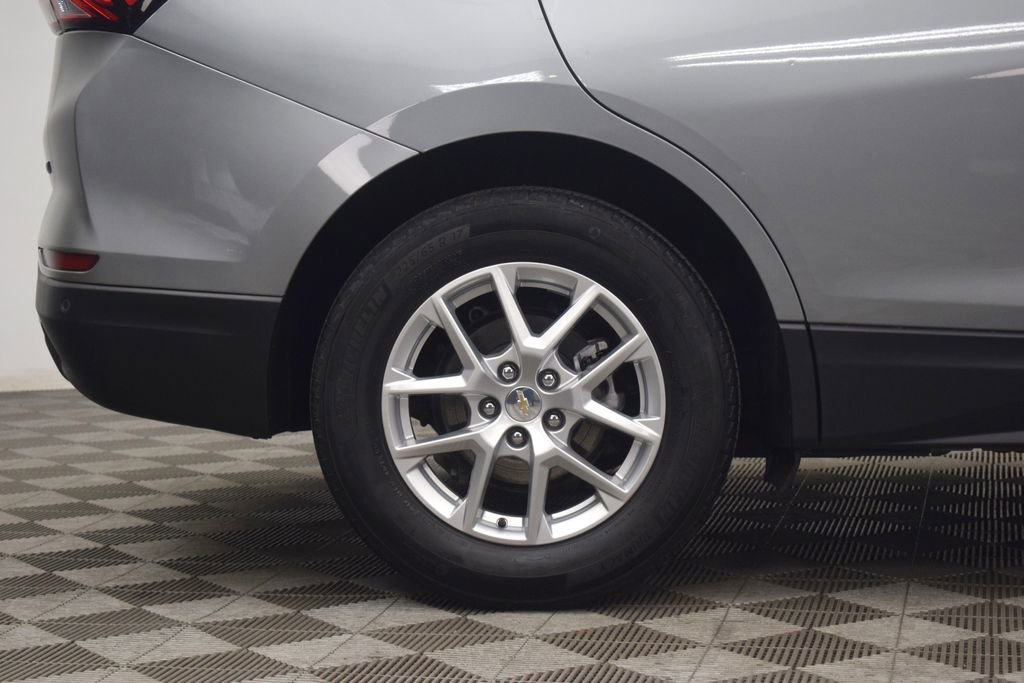 Used 2024 Chevrolet Equinox LT FWD image 29