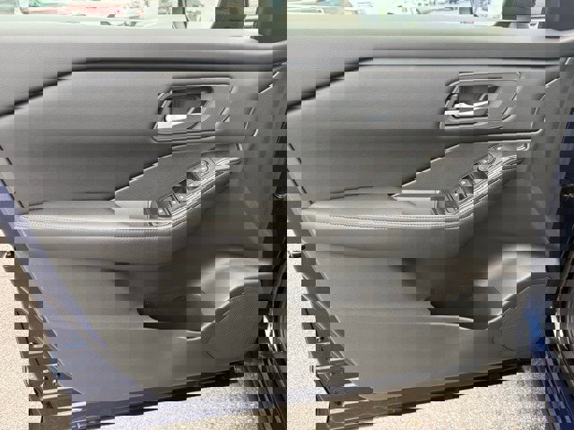 New 2026 Nissan Rogue SV image 10