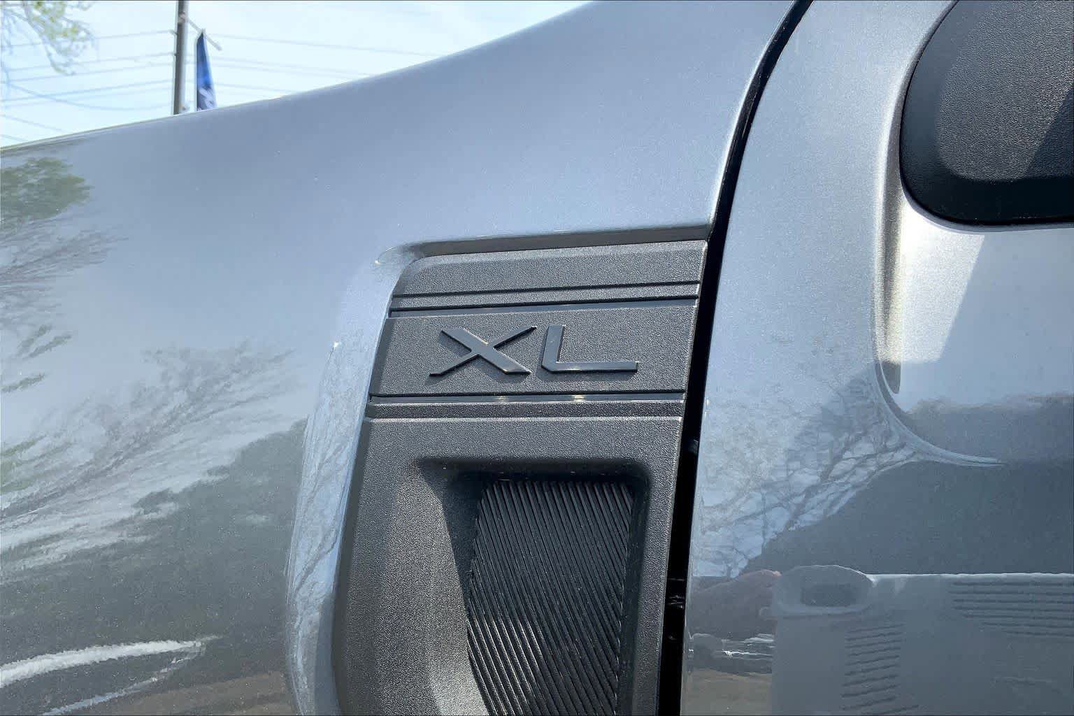 New 2026 Ford Maverick XL FWD image 15