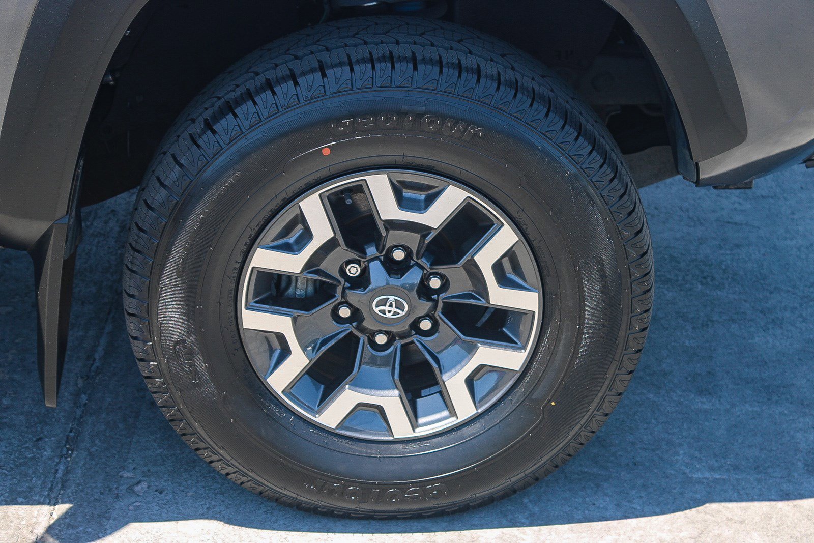 Certified 2021 Toyota Tacoma TRD Off-Road w/ Technology Package RWD image 11