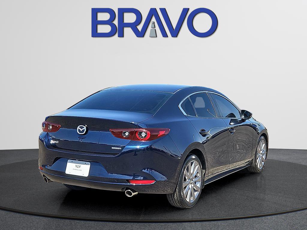 Used 2022 MAZDA MAZDA3 s FWD image 4