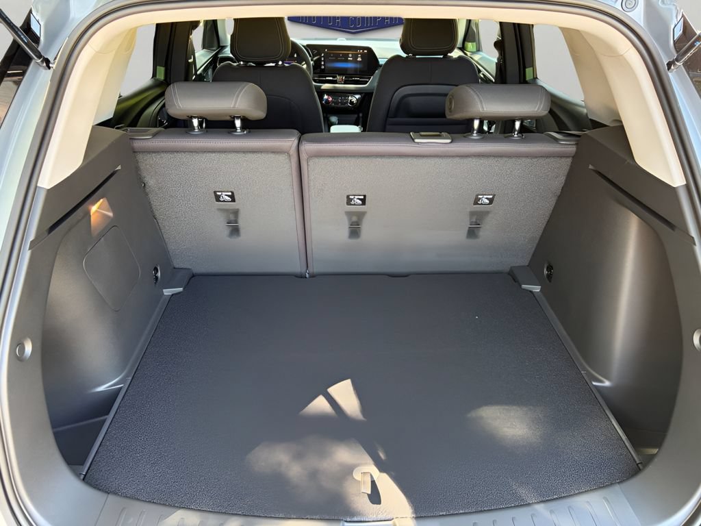 New 2026 Chevrolet TrailBlazer LT w/ LT Cold Weather Package FWD image 6