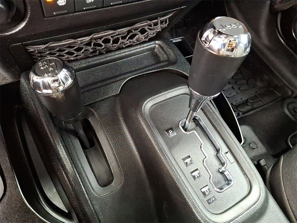 Certified 2018 Jeep Wrangler Unlimited Sport S image 12