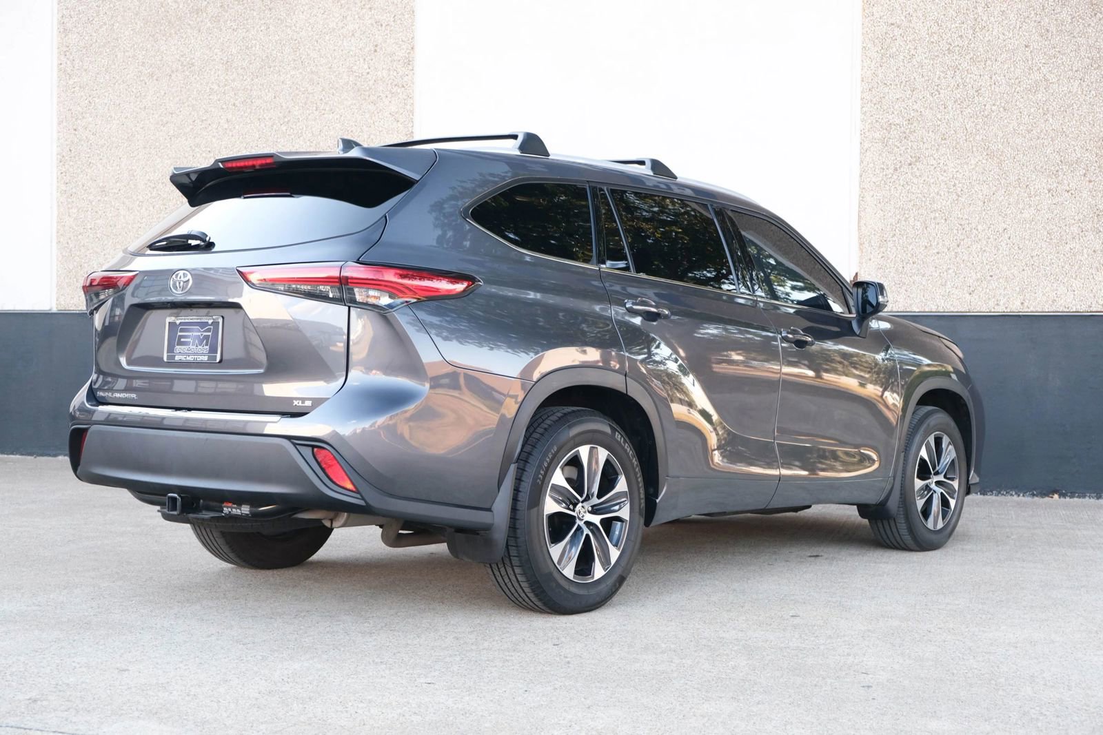 Used 2022 Toyota Highlander XLE image 15