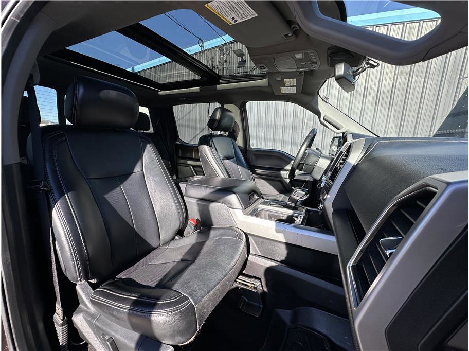 Used 2019 Ford F150 Lariat image 4