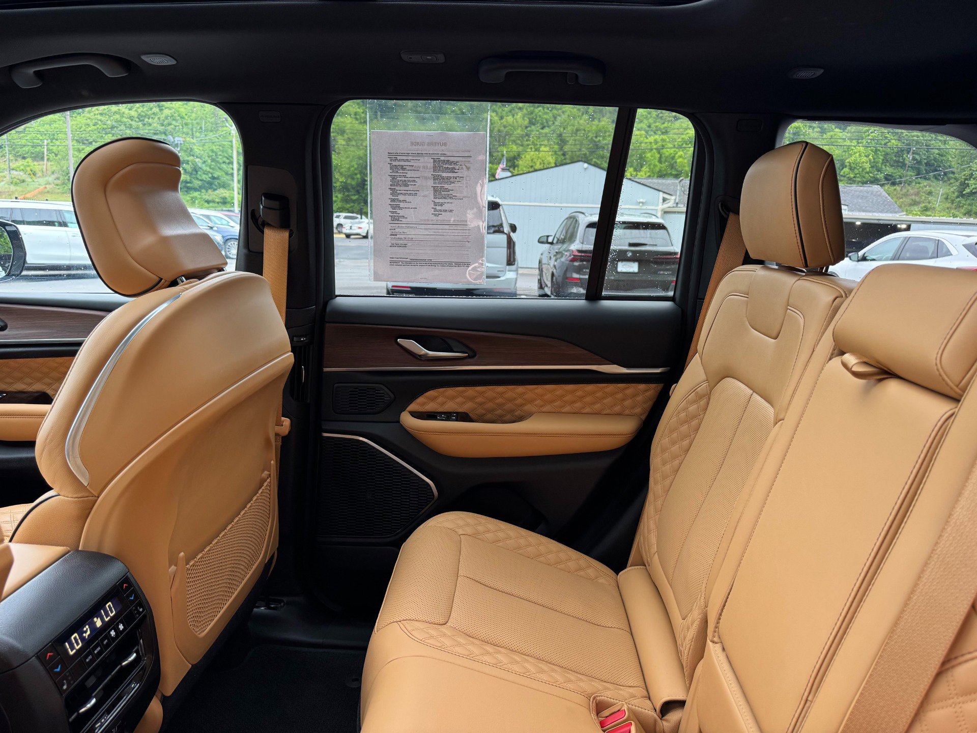 Used 2025 Jeep Grand Cherokee Summit AWD/4WD image 45
