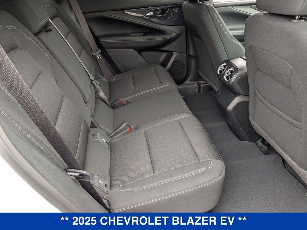New 2025 Chevrolet Blazer EV LT image 29