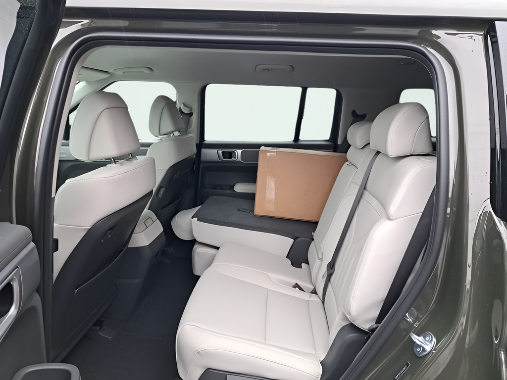 New 2026 Hyundai Santa Fe SEL AWD/4WD image 13