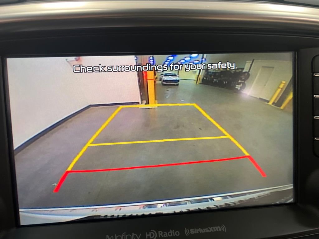 Used 2016 Kia Sorento SX image 23