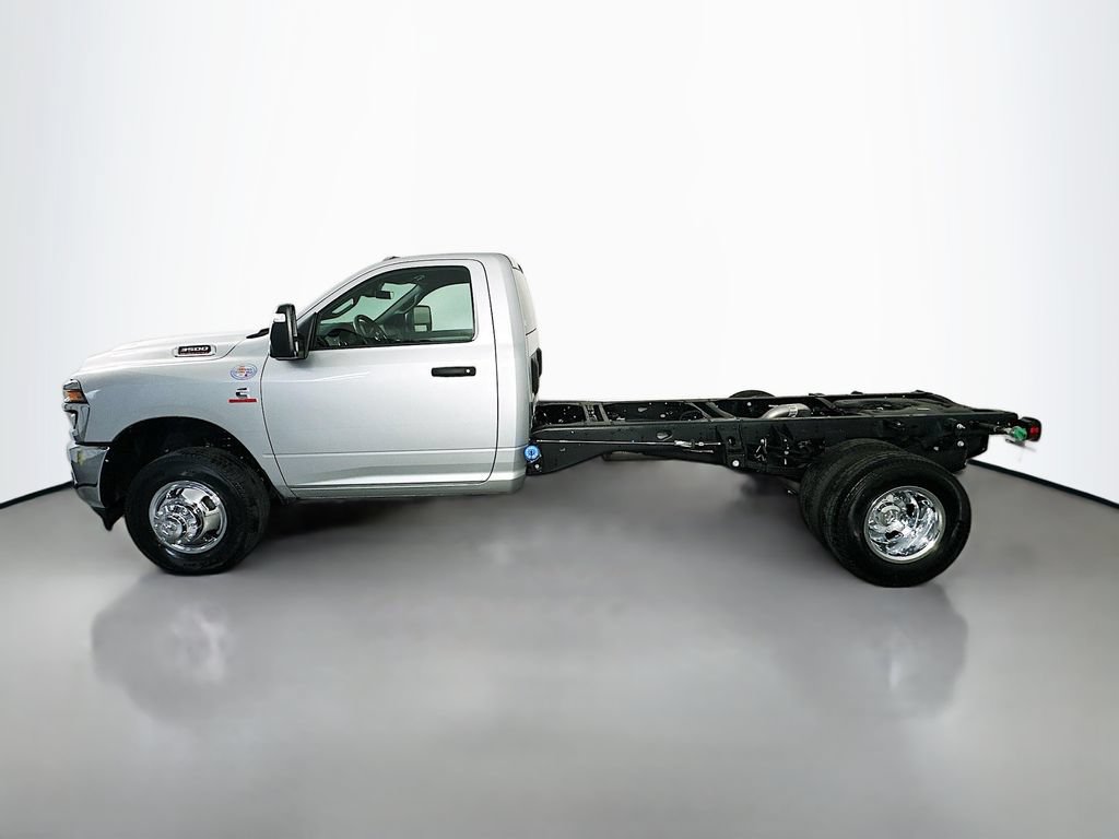 New 2026 RAM 3500 Tradesman w/ Chrome Appearance Group A AWD/4WD image 4