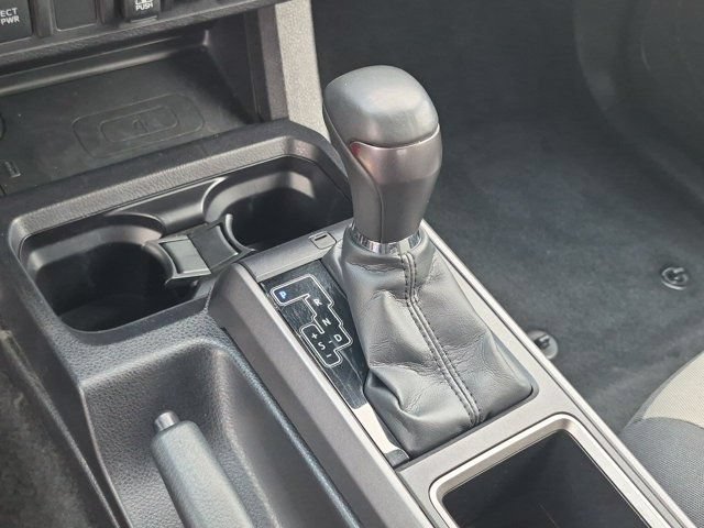 Certified 2022 Toyota Tacoma TRD Sport AWD/4WD image 13
