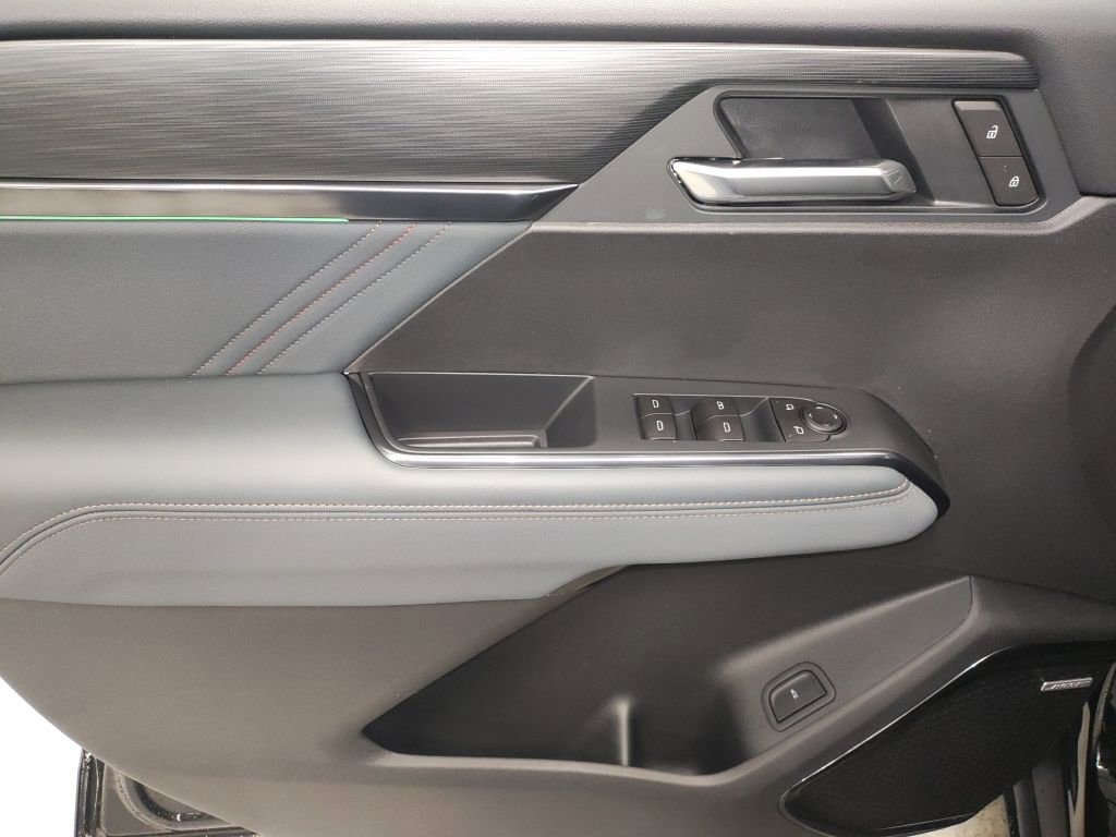 New 2026 GMC Acadia AT4 w/ Super Cruise Package image 27