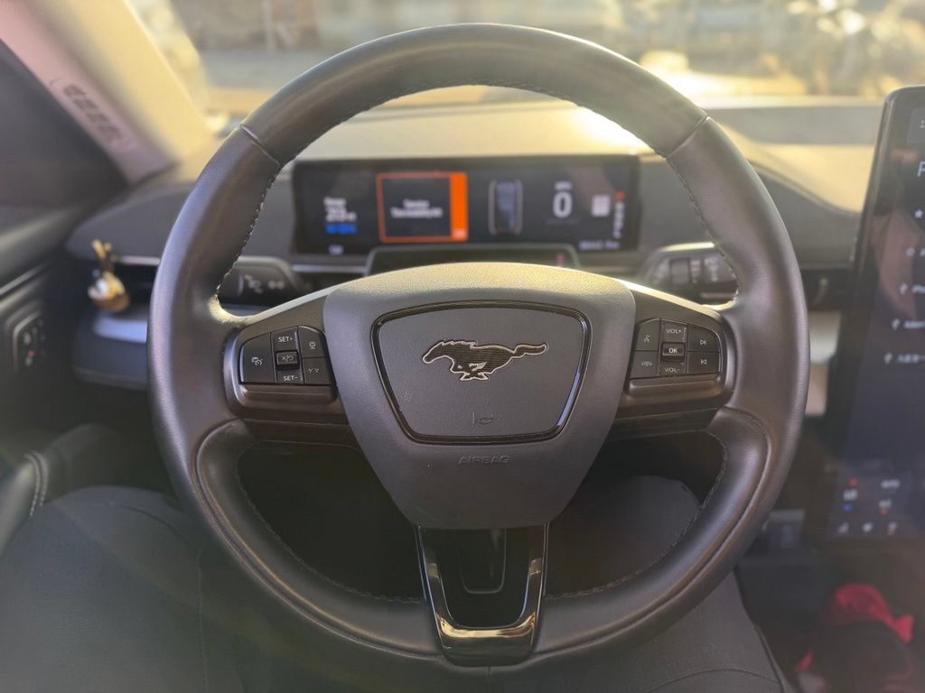 Used 2021 Ford Mustang Mach-E Select w/ Comfort/Technology Package RWD image 6