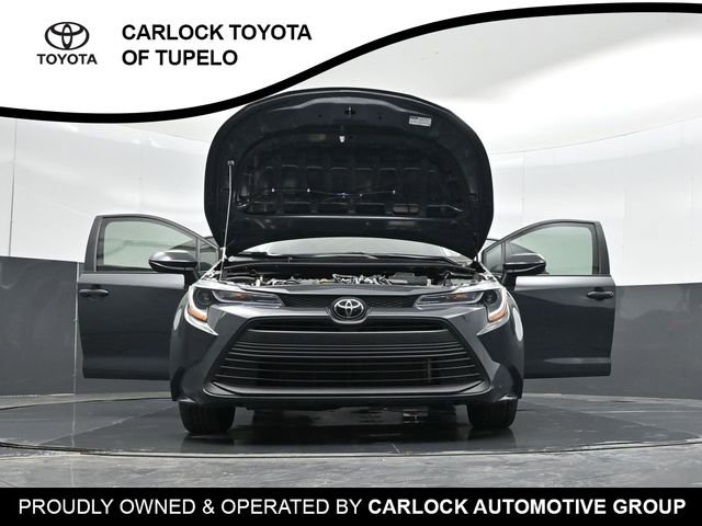 Used 2025 Toyota Corolla LE image 46