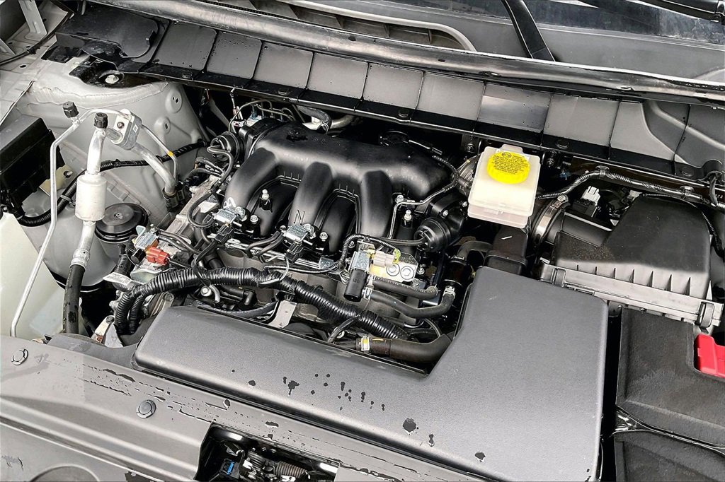 Used 2025 Nissan Pathfinder SL image 32