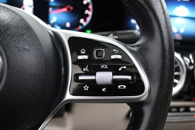 Used 2021 Mercedes-Benz GLA 250 w/ Premium Package image 20