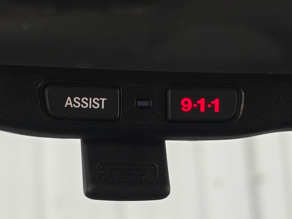 Used 2015 Jeep Cherokee Latitude w/ Cold Weather Group image 10