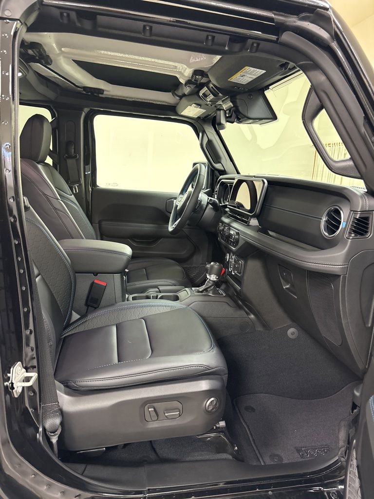 Used 2024 Jeep Wrangler High Altitude image 31