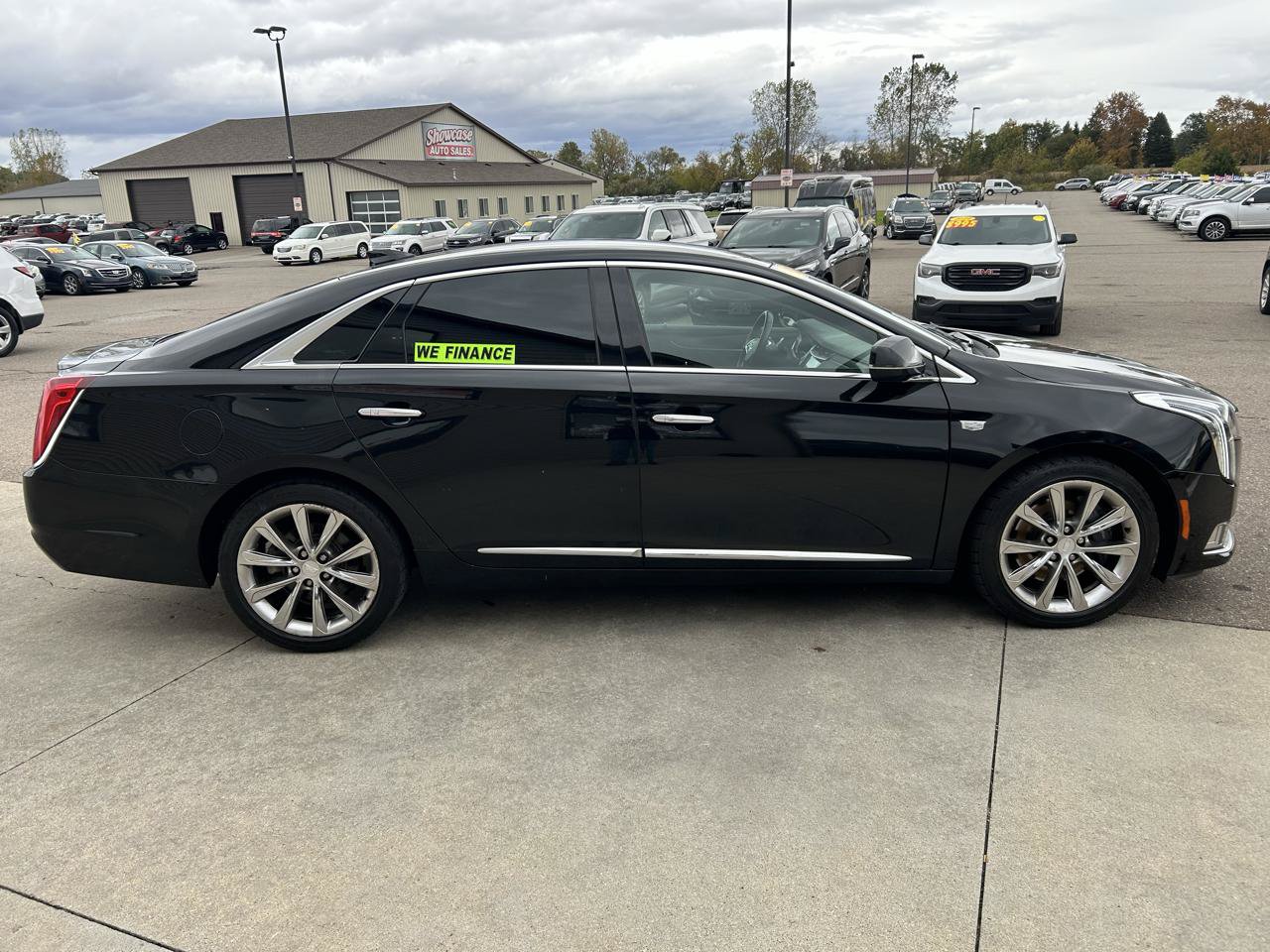 Used 2018 Cadillac XTS FWD image 4