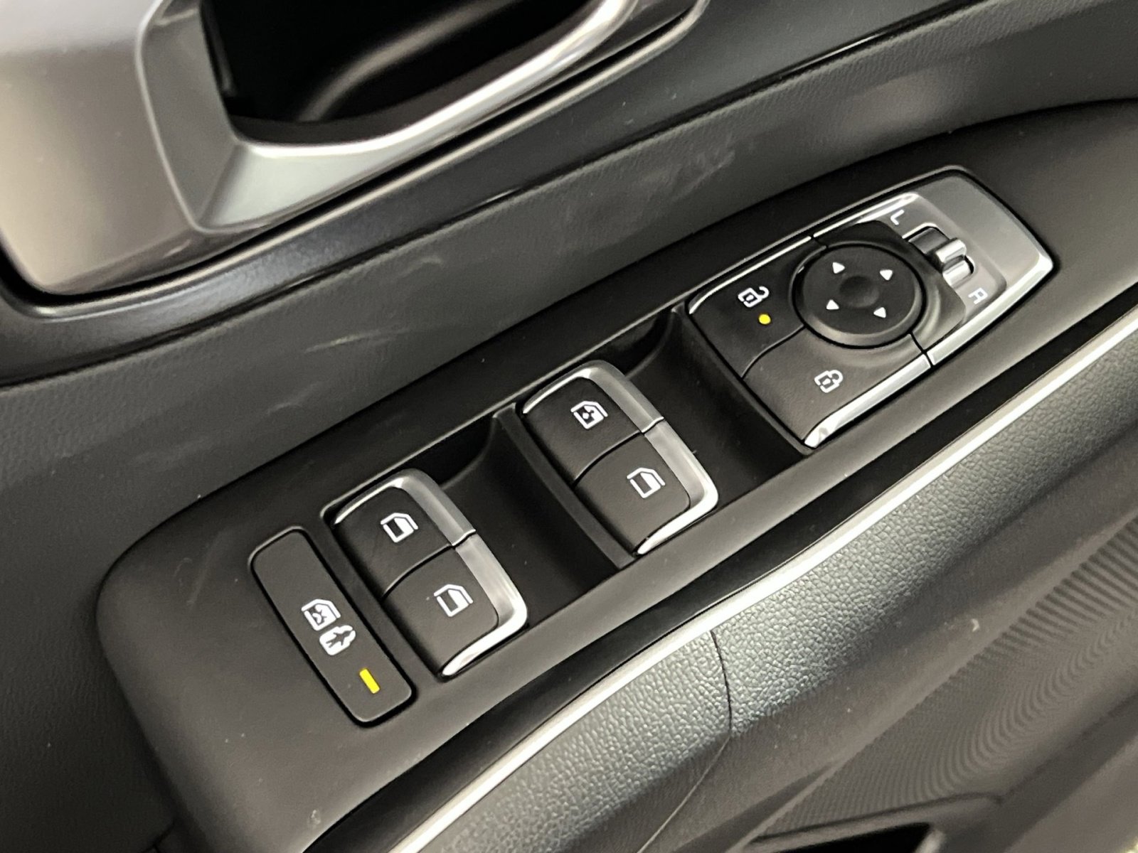 New 2026 Kia Sorento S image 13