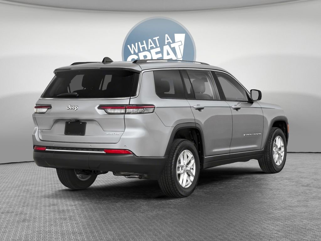 New 2025 Jeep Grand Cherokee L Limited w/ Black Appearance Package AWD/4WD image 3