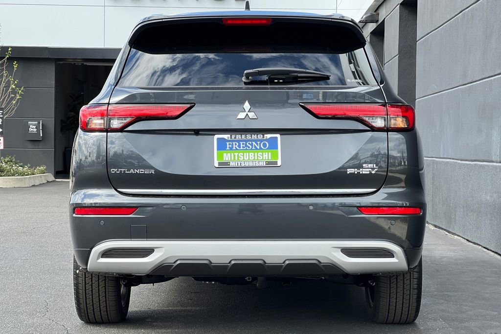 New 2025 Mitsubishi Outlander SEL image 6