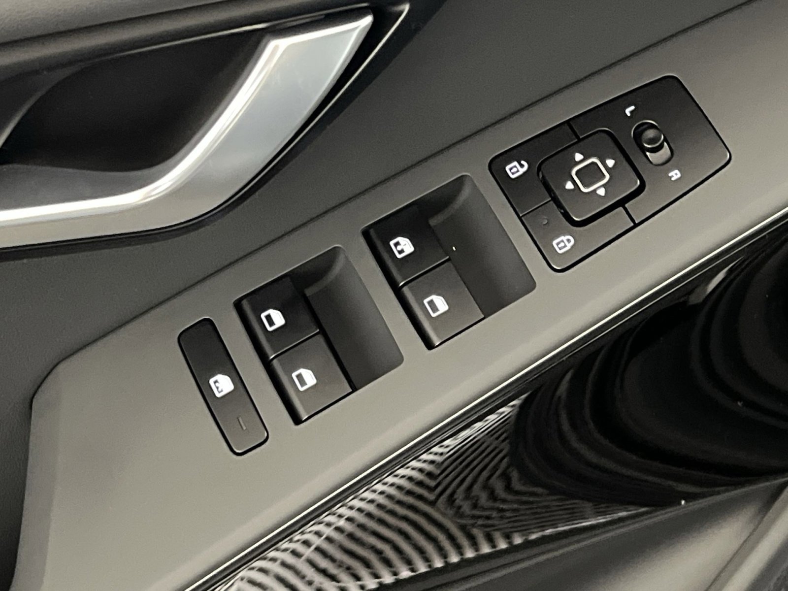 New 2026 Kia Niro EX w/ EX Premium Package image 13